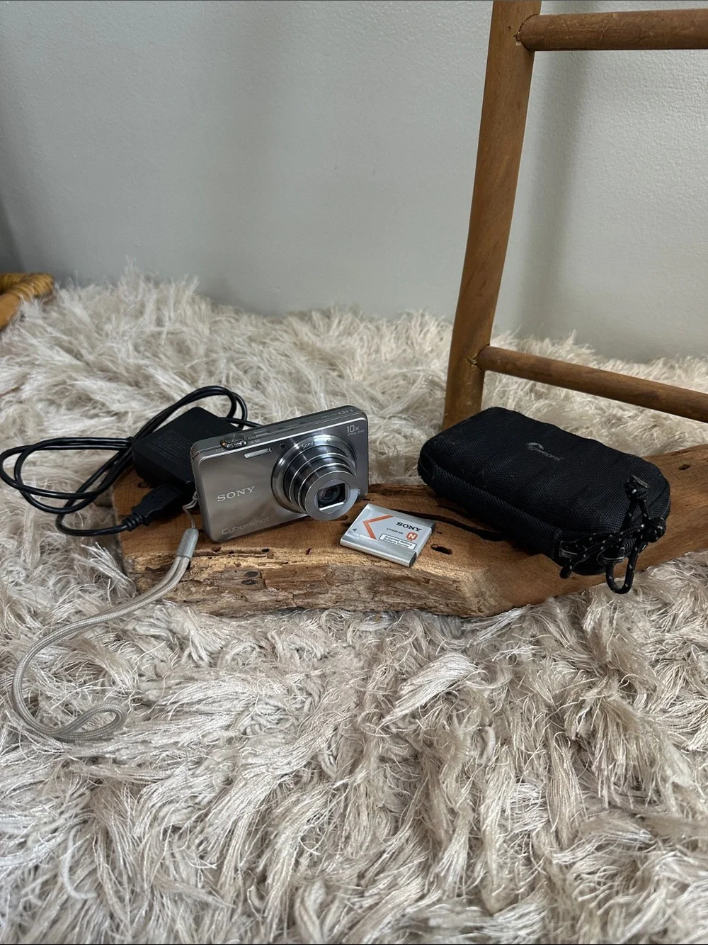 Sony Cyber-shot DSC-WX150 10X Optical Zoom 18.2 MP Digital Camera Silver